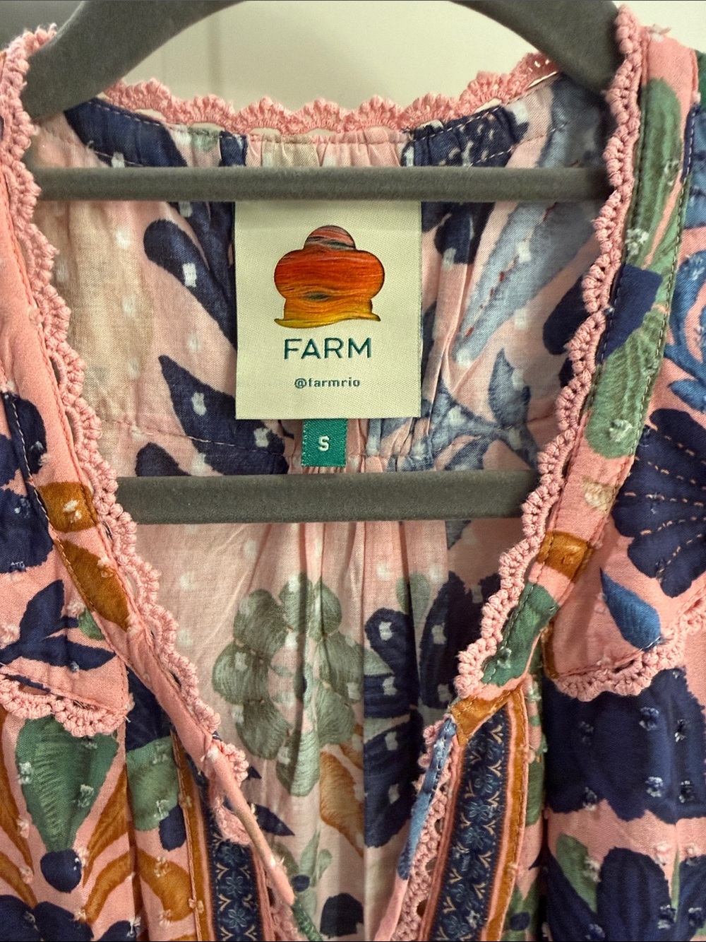 Farm Rio dress - Picture 2 of 5
